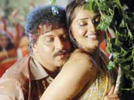 ವಿಮರ್ಶೆ: ನಾರಿ ಚಿತ್ರ ನೋಡಿ ಪ್ರೇಕ್ಷಕ ಪರಾರಿ