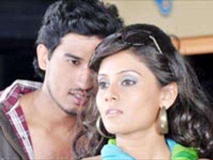 ಕಾರ್ತಿಕ್, ಅರ್ಚನಾ ಗುಪ್ತಾ ನಡುವೆ ಸಮ್‌ಥಿಂಗ್ ಸಮ್‌ಥಿಂಗ್!?