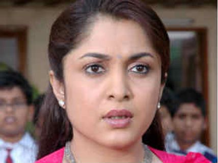 ಸಿನಿಮಾ ತಾರೆ ರಮ್ಯಕೃಷ್ಣ ವಿರುದ್ಧ ಅರೆಸ್ಟ್  ವಾರಂಟ್