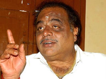 ಅಂಬಿ ಅಭಿಮಾನಿಗಳಿಂದ ಪತ್ರಿಕಾ ಕಚೇರಿ ಮೇಲೆ ದಾಳಿ