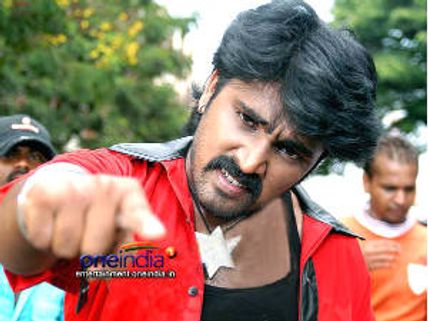 ಒರಟ ಪ್ರಶಾಂತ ಪೊಲೀಸ್ ಠಾಣೆಯಿಂದ ಎಸ್ಕೇಪ್     