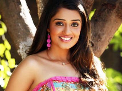 ರವಿಚಂದ್ರನ್ ಜೊತೆ ಕನ್ನಡದಲ್ಲಿ ಮತ್ತೆ ನಿಖಿತಾ ಟ್ರಾಫಿಕ್