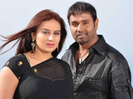 ಪಿ ಎನ್ ಸತ್ಯ-ಪೂಜಾ ಗಾಂಧಿ 'ಪಾಗಲ್' ಚಿತ್ರವಿಮರ್ಶೆ