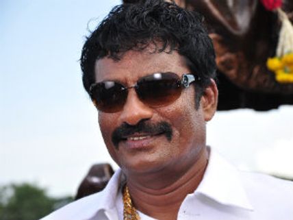 'ಜೇಡ್ರಳ್ಳಿ'ಯಲ್ಲಿ ಮಾಜಿ ಸಚಿವ ರೇವಣ್ಣ, ಧರ್ಮಸಿಂಗ್