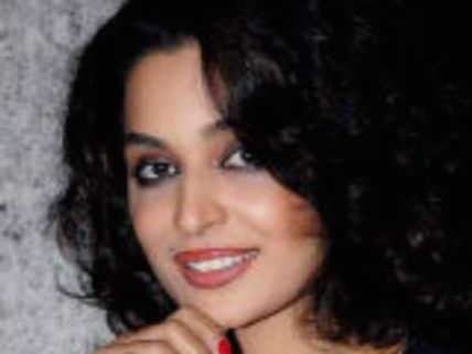 ಮೀರಾಳ ರು.20 ಲಕ್ಷ ಬೆಲೆಬಾಳುವ ಗಿಫ್ಟ್ ಕಳುವು