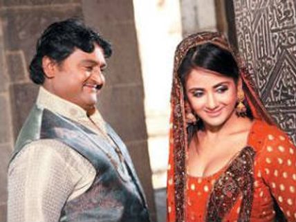 ಪ್ಯಾರ್ ಗೆ ಆಗ್ಬುಟ್ಟೈತೆ v/s ಕೊಲವೆರಿ ಡಿ ಥಕಧಿಮಿತ