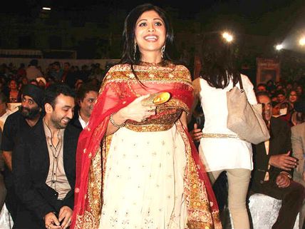 ತಡವೇಕೆ? ಶಿಲ್ಪಾಶೆಟ್ಟಿ ಮಗನಿಗೆ ಹೆಸರು ಸೂಚಿಸಿ!