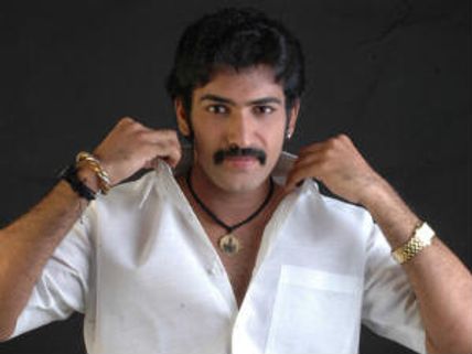 ವಿಚ್ಛೇದಿತೆಗೆ ಗುಟ್ಟಾಗಿ ತಾಳಿಭಾಗ್ಯ ಕಲ್ಪಿಸಿದ ನಟರತ್ನ