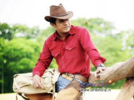 ಶಿವಣ್ಣರ ಶಿವ ಬಗ್ಗೆ ತಮಿಳು ಸ್ಟಾರ್ ವಿಜಯ್ ಹೇಳಿದ್ದೇನು?