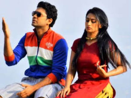 'ಸಿಂಪಲ್ಲಾಗ್ ಒಂದು ಲವ್ ಸ್ಟೋರಿ' ಸಿಂಪಲ್ ಗೀತೆ ಓದಿ