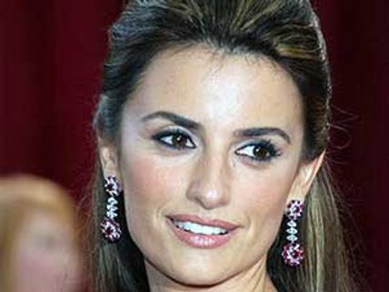 ಪ್ರಣಯಭರಿತ ದೃಶ್ಯಕ್ಕಾಗಿ ಬೆತ್ತಲಾದ ಶೃಂಗಾರ ತಾರೆ