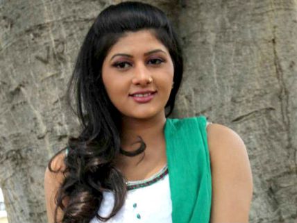 ನಟಿ ಸೋನು ಛಾಭ್ರಿಯಾ, ಏನು ಗಾಬ್ರಿಯಾ?