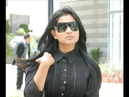 ಸದ್ದಿಲ್ಲದಂತೆ ಬೆಂಗಳೂರಿಗೆ ವಾಪಸ್ಸಾದ ನಟಿ ರಮ್ಯಾ