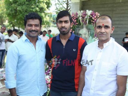 ಬಾಲಿವುಡ್ಡಿಗೆ ಹಾರಲಿದ್ದಾರಾ ಅಣ್ಣಾವ್ರ ಮೊಮ್ಮಗ ವಿನಯ್?