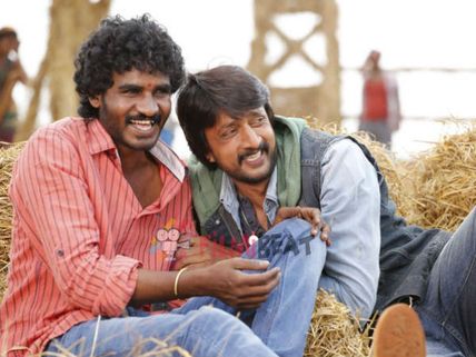 ಚಿಕ್ಕಣ್ಣಗೆ 'ರನ್ನ' ಸುದೀಪ್ ದುಬಾರಿ ಉಡುಗೊರೆ!