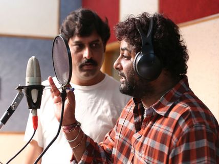 ಭಟ್ರ ಸಾಹಿತ್ಯಕ್ಕೆ ಗಾನ ಸುಧೆ ಹರಿಸಿದ ಹುಚ್ಚ ವೆಂಕಟ್.!