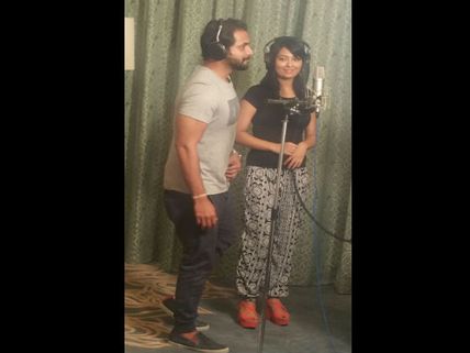 'ZOOಮ್' ಚಿತ್ರಕ್ಕೆ 'ಗಾನ ಕೋಗಿಲೆ' ಆದರು ನಟಿ ರಾಧಿಕಾ ಪಂಡಿತ್!