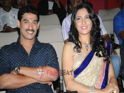 'ಅಕ್ಷತೆ'ಯಲ್ಲಿ 'ದಕ್ಷತೆ' ಇಲ್ಲ ಎಂದ ಕನ್ನಡ ಸಿನಿ ವಿಮರ್ಶಕರು.!