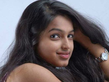 ಅವಮಾನಗಳನ್ನು ಮೆಟ್ಟಿನಿಂತ ನಯನ 'ಜೂನಿಯರ್ ಉಮಾಶ್ರೀ' ಆಗಿದ್ದು ಹೇಗೆ?