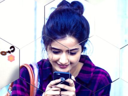 ಶ್ರೇಯಾ ಘೋಷಾಲ್ ಕಂಠದ 'ಮುಗುಳು ನಗೆ' ಹಾಡು ಕೇಳಿ 