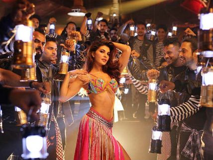 ಹಳೆ ಹಾಡು ಹೊಸ ಡ್ಯಾನ್ಸ್: ಧೂಳೆಬ್ಬಿಸುತ್ತಿದೆ ಜಾಕ್ವೆಲಿನ್ ಕುಣಿತ