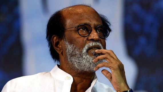 ರಜನಿಕಾಂತ್ ರಾಜಕೀಯ ಎಂಟ್ರಿಗೆ ಎರಡು ವಿಘ್ನ!