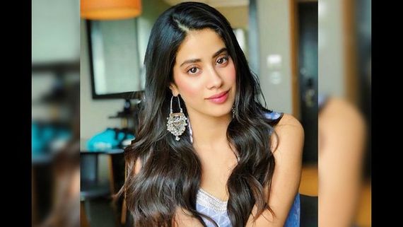 'ಫೈಟರ್' ಚಿತ್ರಕ್ಕಾಗಿ ದುಬಾರಿ ಸಂಭಾವನೆ ಪಡೆದ ಜಾಹ್ನವಿ ಕಪೂರ್!