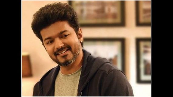 ಕರ್ನಾಟಕಕ್ಕೂ ಸಹಾಯ ಹಸ್ತ ಚಾಚಿದ ತಮಿಳು ನಟ ವಿಜಯ್ ದಳಪತಿ: ಒಟ್ಟು 1.30 ಕೋಟಿ ದೇಣಿಗೆ