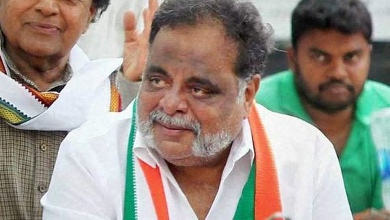 ರಾಜಕೀಯದಲ್ಲಿದ್ದೂ ರಾಜಕಾರಣಿಯಾಗದ ರೆಬೆಲ್ ಸ್ಟಾರ್