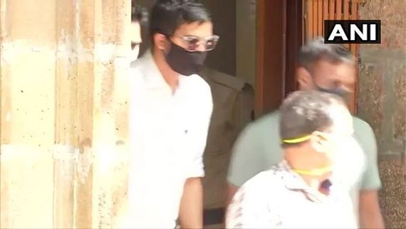 ಎನ್‌ಸಿಬಿಯಿಂದ ಮತ್ತೊಬ್ಬ ಸೆಲೆಬ್ರಿಟಿ ಅರೆಸ್ಟ್: ಕರಣ್ ಜೋಹರ್‌ಗೆ ಆತಂಕ