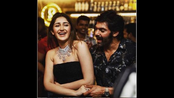 ವಯಸ್ಸಿನ ಅಂತರದಿಂದ ಟ್ರೋಲಿಗೆ ಗುರಿಯಾದ ಆರ್ಯ-ಸಯೇಶಾ ದಂಪತಿ