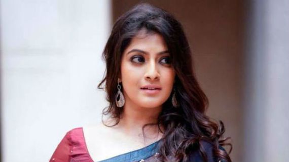 24 ಗಂಟೆಯ ಬಳಿಕ ಇನ್ಸ್ಟಾಗ್ರಾಂ ವಾಪಸ್ ಪಡೆದ ನಟಿ ವರಲಕ್ಷ್ಮಿ ಶರತ್‌ಕುಮಾರ್