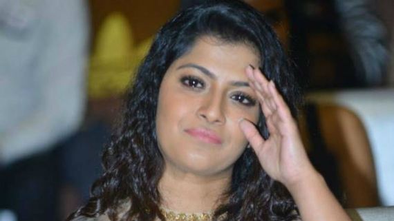 ವರಲಕ್ಷ್ಮಿ ಶರತ್ ಕುಮಾರ್ ಟ್ವಿಟ್ಟರ್ ಮತ್ತು ಇನ್ಸ್ಟಾಗ್ರಾಂ ಖಾತೆ ಹ್ಯಾಕ್