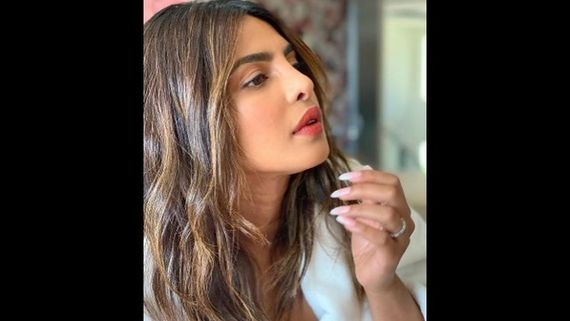 ಅಮೆರಿಕದಿಂದ ಇಂಗ್ಲೆಂಡ್‌ಗೆ ವಾಸ್ತವ್ಯ ಬದಲಾಯಿಸಿದ ಪ್ರಿಯಾಂಕಾ ಚೋಪ್ರಾ