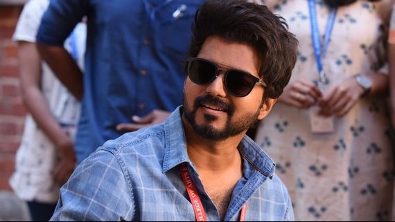 ಸರ್ಕಾರಕ್ಕೆ ಹೆದರಿ ಸಿನಿಮಾದ ದೃಶ್ಯಕ್ಕೆ ಕತ್ತರಿ ಹಾಕಿದರೇ ನಟ ವಿಜಯ್!?