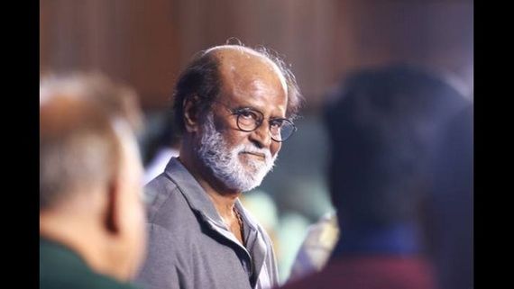 'ದಾದಾ ಸಾಹೇಬ್ ಫಾಲ್ಕೆ' ಪ್ರಶಸ್ತಿಯನ್ನು ಬಸ್ ಡ್ರೈವರ್‌ಗೆ ಅರ್ಪಿಸಿದ ರಜನೀಕಾಂತ್