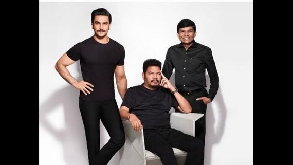 ಬಾಲಿವುಡ್ ಸ್ಟಾರ್ ಜೊತೆ ಸಿನಿಮಾ ಘೋಷಿಸಿದ ಶಂಕರ್: ಚಿರು ಪುತ್ರನ ಚಿತ್ರ ಏನಾಯ್ತು?