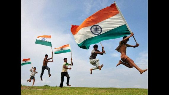 ಸ್ವಾತಂತ್ರ್ಯ ದಿನಾಚರಣೆ ವಿಶೇಷ; ದೇಶಭಕ್ತಿ ಸಾರುವ ಕನ್ನಡ ಗೀತೆಗಳನ್ನೊಮ್ಮೆ ಕೇಳಿ