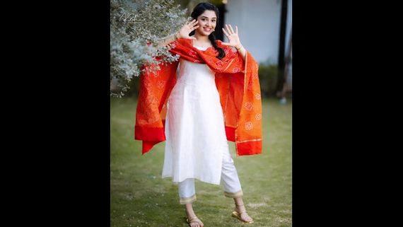 ಕರಾವಳಿ ಸುಂದರಿ ಕೃತಿ ಶೆಟ್ಟಿ ವಿರುದ್ಧ ಗರಂ ಆಗಿದ್ದೇಕೆ ನಿರ್ದೇಶಕರು?