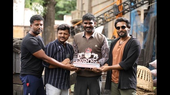 'ಮದಗಜ' ಚಿತ್ರೀಕರಣ ಮುಗಿಸಿದ ಶ್ರೀಮುರಳಿ: ಸೆಟ್‌ನಲ್ಲಿ ಸಂಭ್ರಮ ಜೋರು 