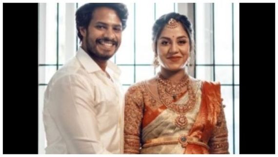 ಪತ್ನಿಯ ಸೀಮಂತ ಸಂಭ್ರಮದಲ್ಲಿ ನಿಖಿಲ್ ಕುಮಾರಸ್ವಾಮಿ