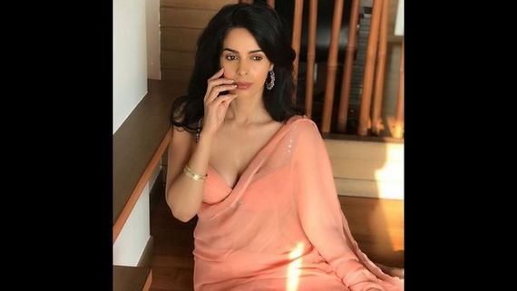 ಕಾಸ್ಟಿಂಗ್ ಕೌಚ್ ಅನುಭವ ಬಿಚ್ಚಿಟ್ಟ 'ಮರ್ಡರ್' ಚೆಲುವೆ ಮಲ್ಲಿಕಾ ಶೆರವಾತ್