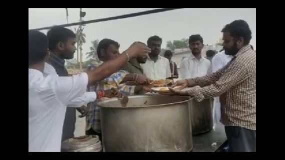 ರಾಜ್ಯದ ಹಲೆವೆಡೆ ಅಪ್ಪು ಸ್ಮರಣೆ: ನೆಚ್ಚಿನ ನಟನ ನೆನಪಿಸಿಕೊಂಡ ಅಭಿಮಾನಿಗಳು 