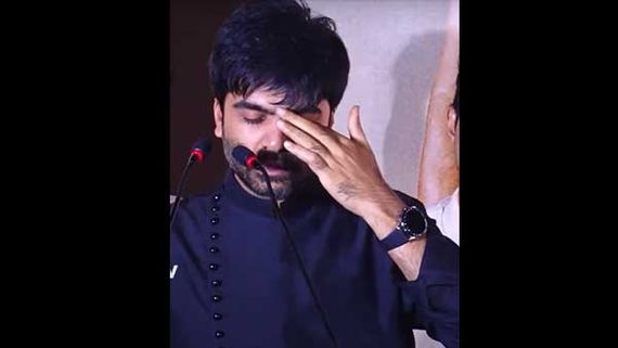 ವೇದಿಕೆ ಮೇಲೆ ಗಳ-ಗಳನೆ ಅತ್ತ ನಟ ಸಿಂಬು