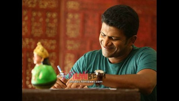 'ಬೊಂಬೆ ಹೇಳುತೈತೆ' ಹೊಸ ದಾಖಲೆ: ಅಪ್ಪು ಅಭಿಮಾನಿಗಳಿಗೆ ಹೆಮ್ಮೆ 