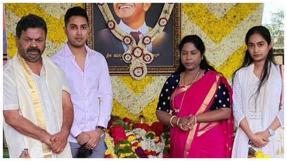 ಅಪ್ಪು ಸಮಾಧಿಗೆ ಭೇಟಿ ನೀಡಿ ಮಹತ್ವದ ನಿರ್ಣಯ ಪ್ರಕಟಿಸಿದ ರೇಣುಕಾಚಾರ್ಯ 