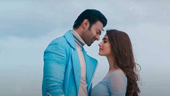 ಪೂಜಾ ಹೆಗ್ಡೆಗೆ 'ನಗುವಂತ ತಾರೆಯೇ' ಎಂದು ಬಣ್ಣಿಸಿದ ಡಾರ್ಲಿಂಗ್ ಪ್ರಭಾಸ್ 