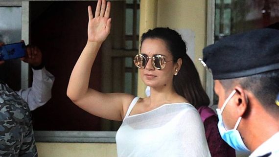 ಎಚ್ಚರಿಕೆ ಬಳಿಕ ಕೊನೆಗೂ ಪೊಲೀಸರ ಮುಂದೆ ಹಾಜರಾದ ಕಂಗನಾ 