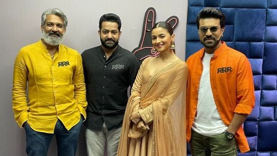  RRR ಸಿನಿಮಾಗಾಗಿ ರಾಮ್ ಚರಣ್, ಜೂ.ಎನ್‌ಟಿಆರ್, ರಾಜಮೌಳಿ, ಆಲಿಯಾ ಭಟ್ ಪಡೆದ ಸಂಭಾವನೆ ಎಷ್ಟು ಕೋಟಿ? 