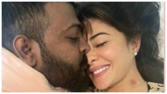 ವಂಚಕ ಸುಖೇಶ್ ಜೊತೆಗೆ ನಟಿ ಜಾಕ್ವೆಲಿನ್‌ಳ ಮತ್ತೊಂದು 'ಆಪ್ತ' ಚಿತ್ರ ಬಿಡುಗಡೆ